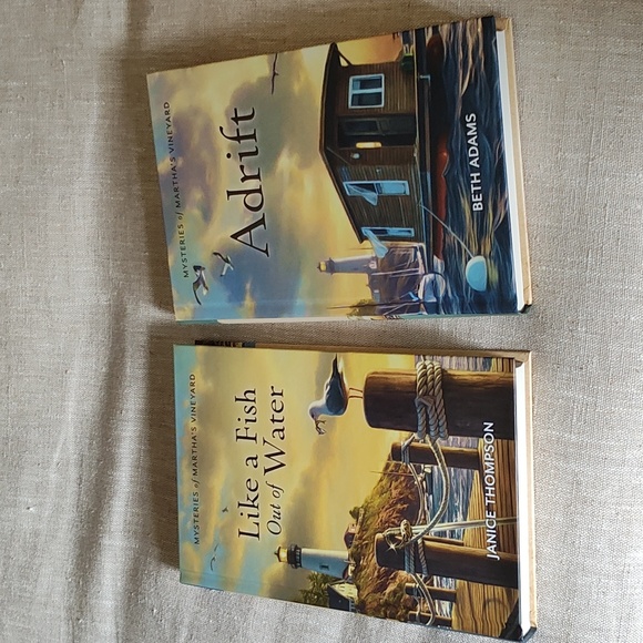 Martha's Vineyard Mystery Book Set - Picture 12 of 12